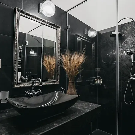 Room42 - & Otel Estergon