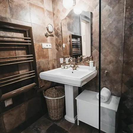 Room42 - & Szálloda Esztergom