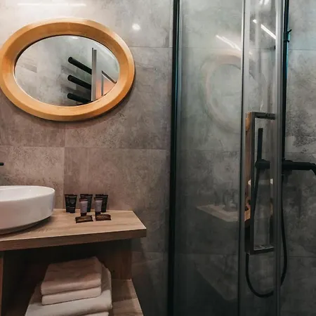 Hotel Room42 - &