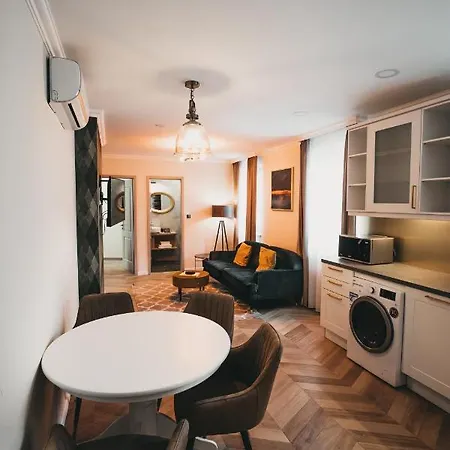 Room42 - & Hotel