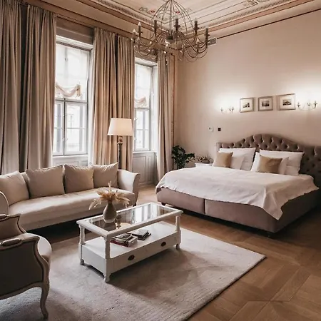 Room42 - & Esztergom