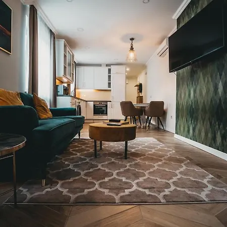 Room42 - & Hotel