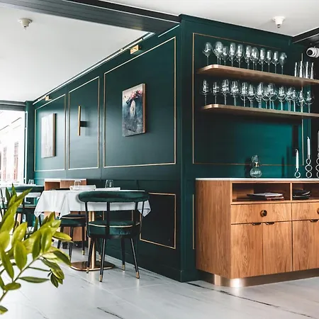 Room42 - & Hotel Esztergom