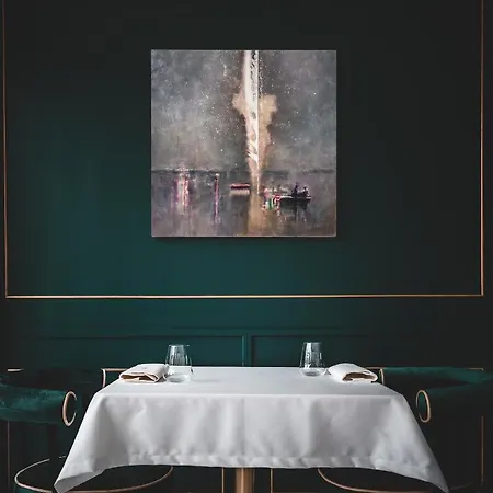 Hotel Room42 - &