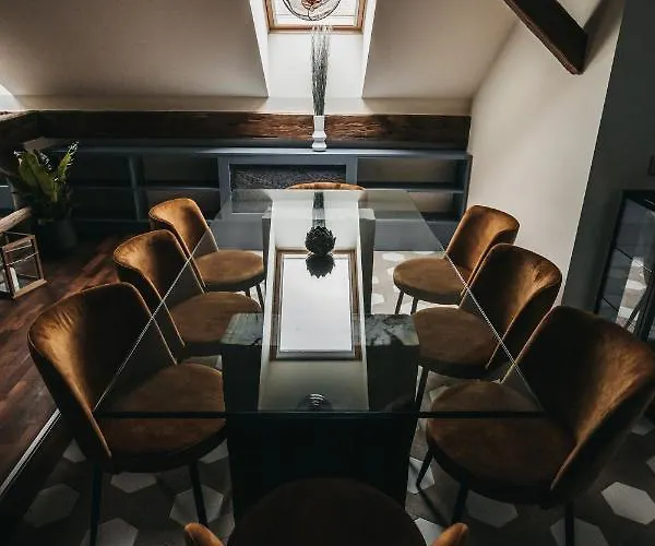 Hotell Room42 - & *